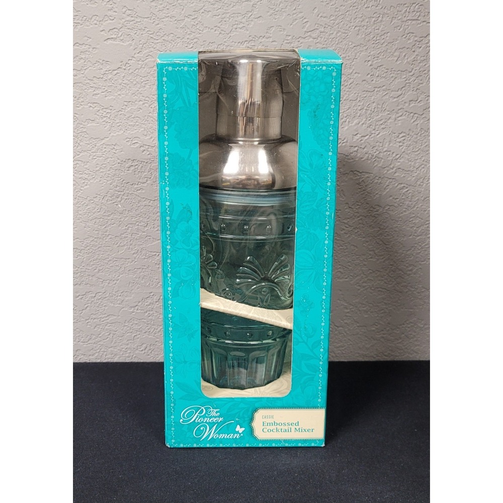 The Pioneer Woman Cassie Embossed Cocktail Mixer Teal Glass w/ Metal Lid NEW